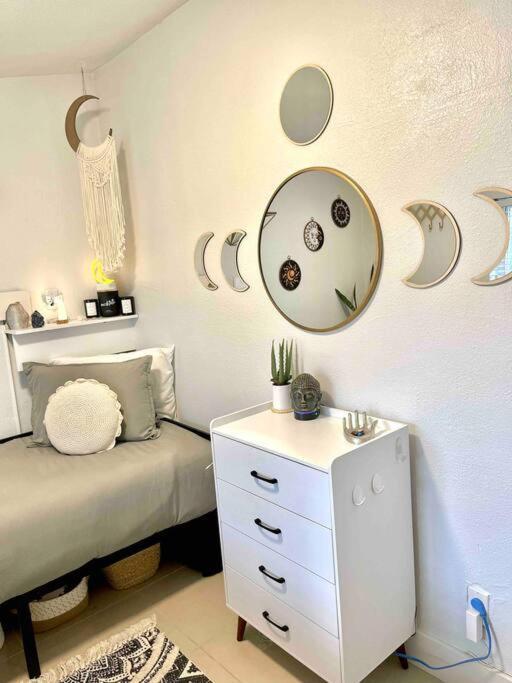 Central Nautical Themed 4 Bed 2 Bath Home Φορτ Λόντερντεϊλ Εξωτερικό φωτογραφία